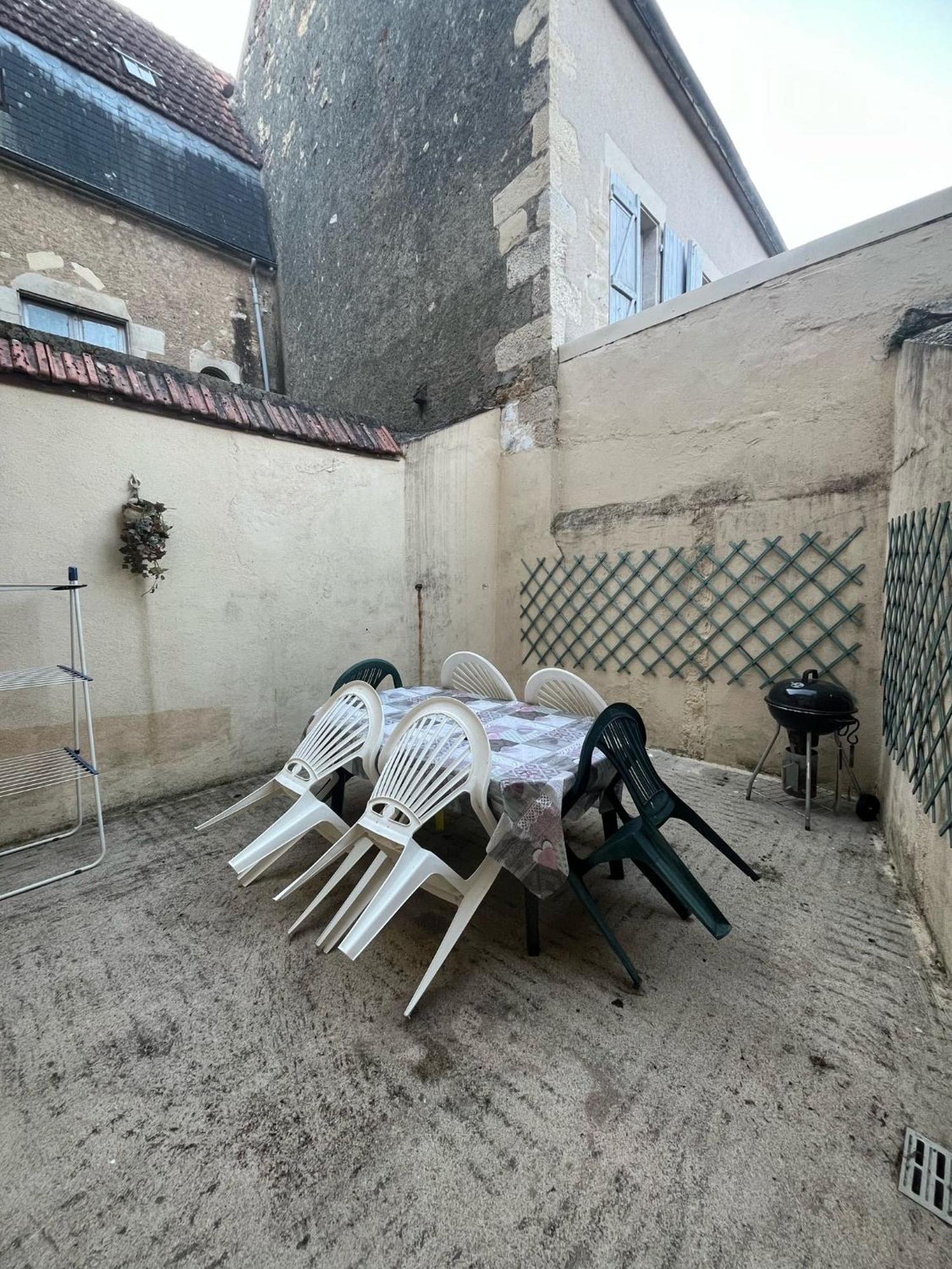 Le Gite Nivernais Varzy Экстерьер фото